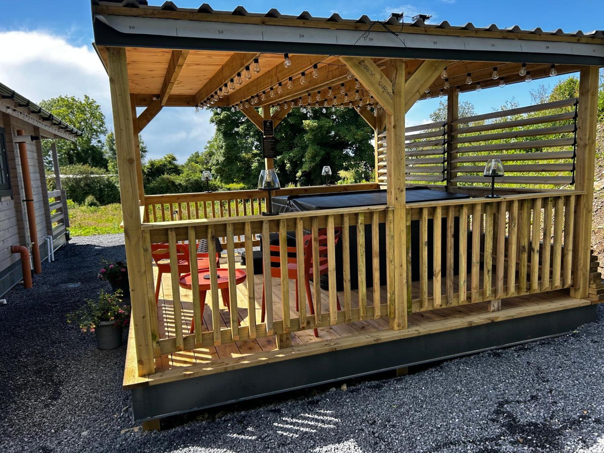 Little Rock Retreat Log Cabin With Hot Tub Castletown Gheoghegan Екстериор снимка