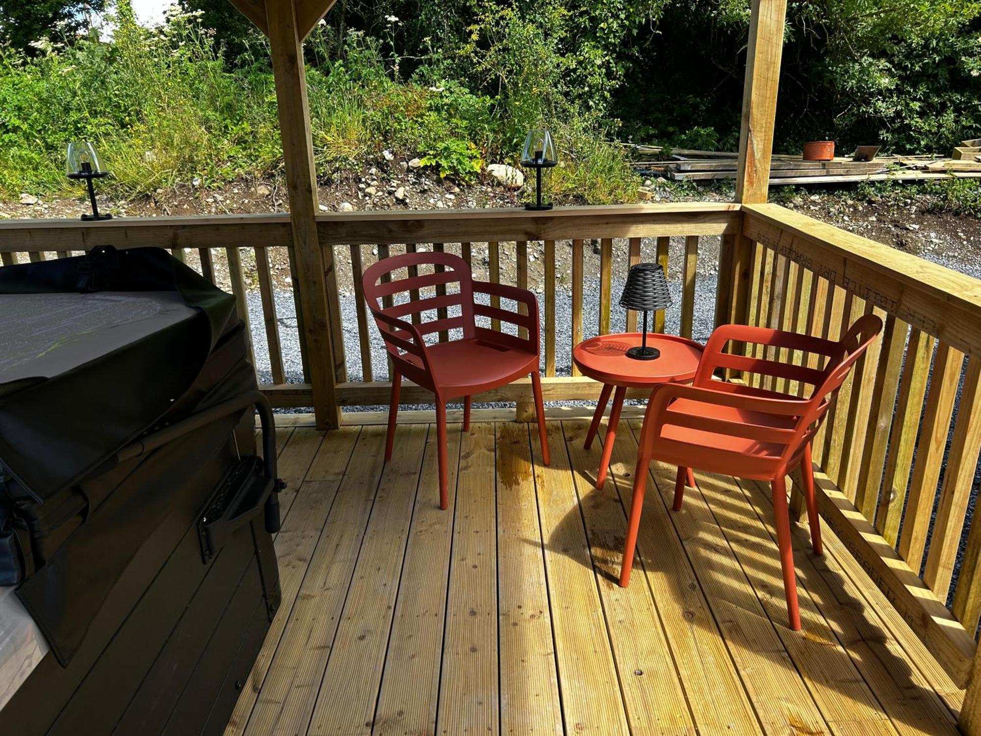 Little Rock Retreat Log Cabin With Hot Tub Castletown Gheoghegan Екстериор снимка
