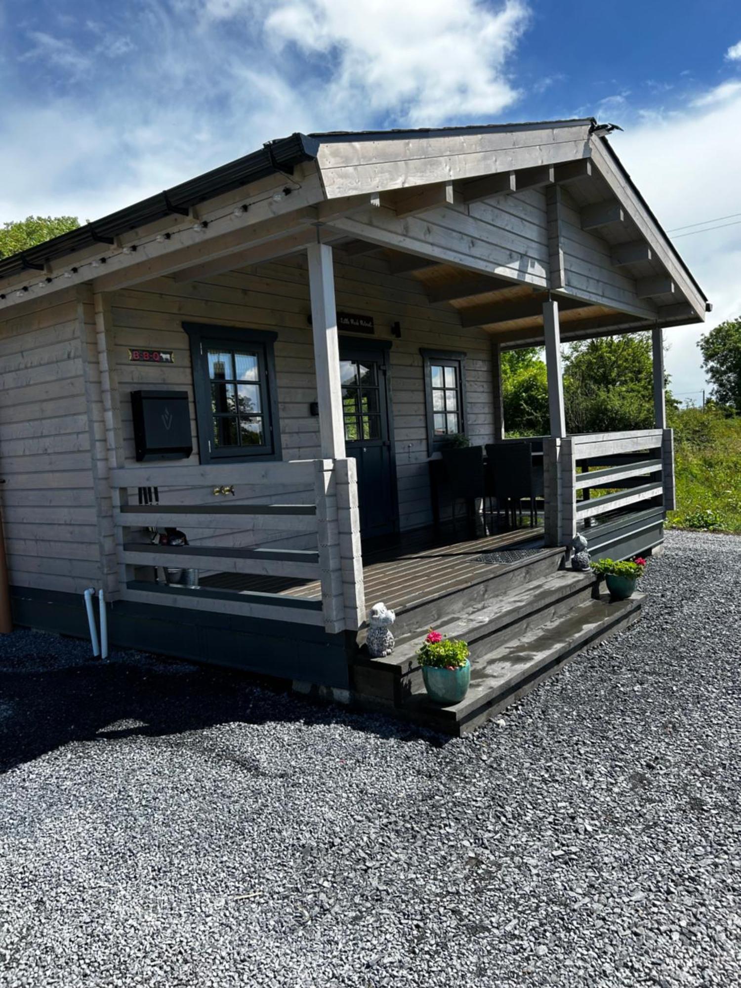 Little Rock Retreat Log Cabin With Hot Tub Castletown Gheoghegan Екстериор снимка